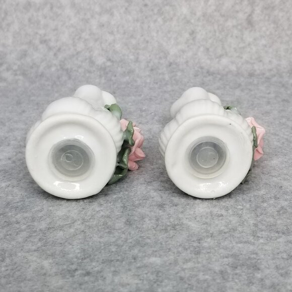 Vintage Porcelain Floral Rose Relief‎ 3D Embellished Salt Pepper Shaker Set - Picture 7 of 9